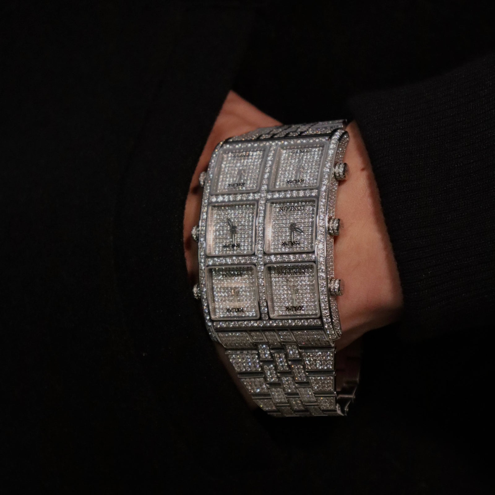 Arron 28ct. 6TZ Diamond Watch Presidential IceLink   