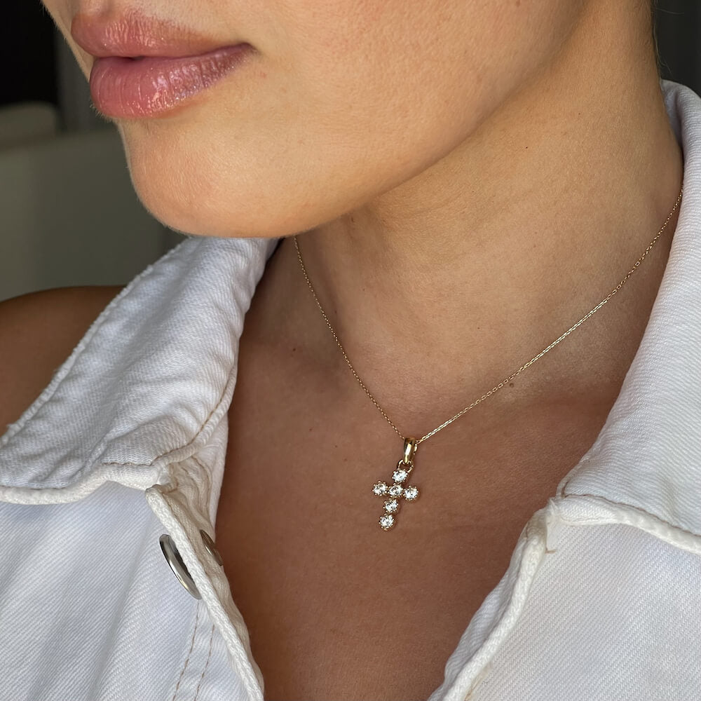 14K Cross Necklace Necklaces IceLink-CAL   
